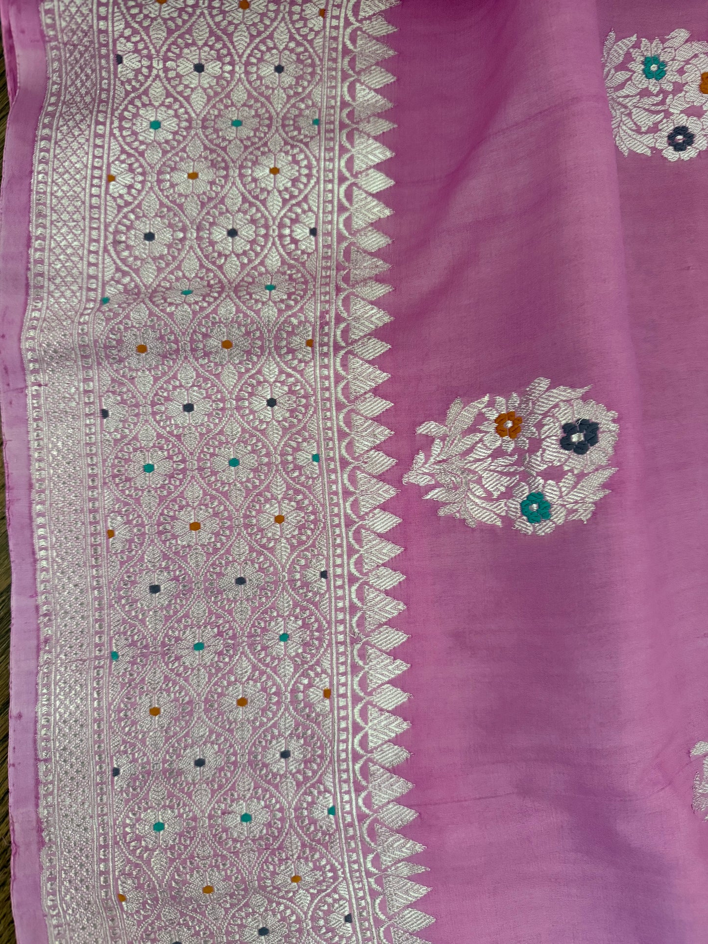 Kaduwa butta Tusser Banarasi Saree - Baby Pink