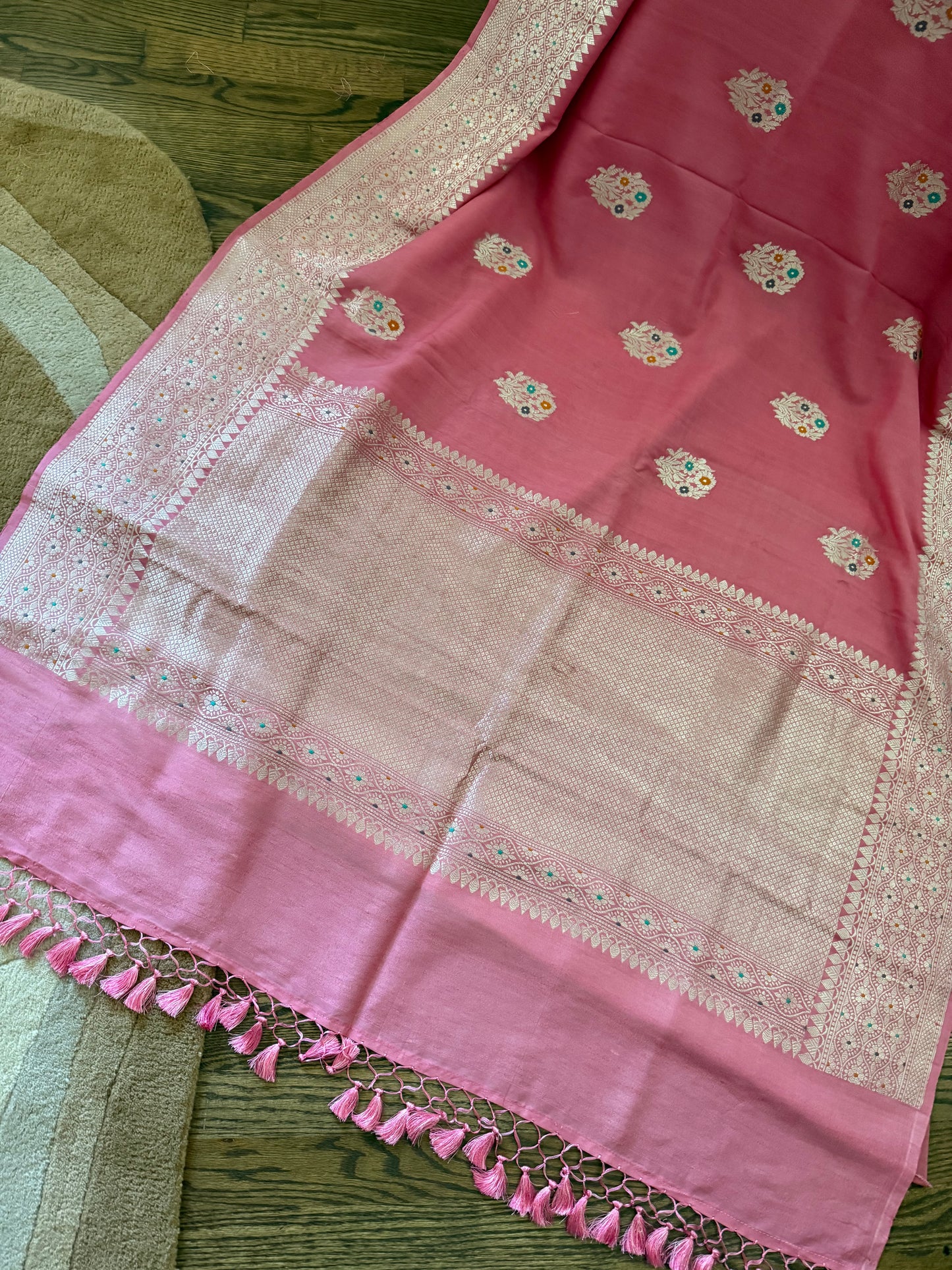 Kaduwa butta Tusser Banarasi Saree - Coral Pink