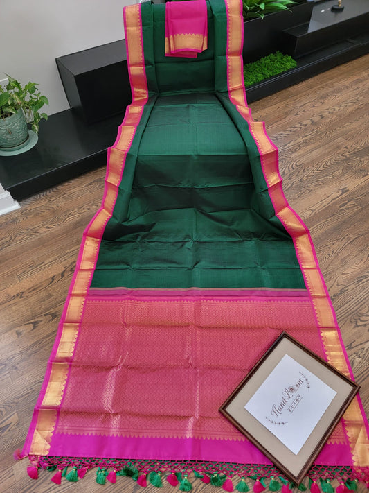 Kanjivaram - Emerald Green  / Fuchsia Pink