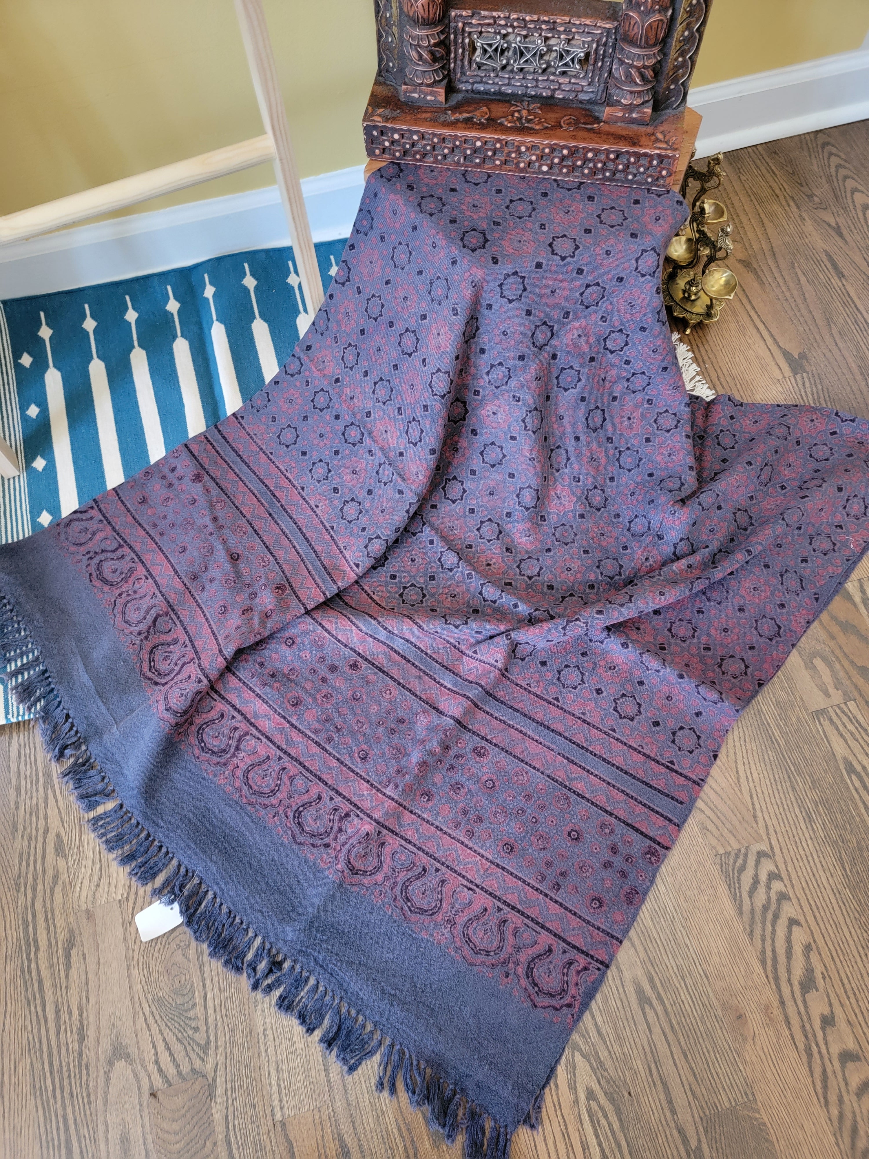 Hand Woven Marino Sheep Wool Shawl – HandloomPoint